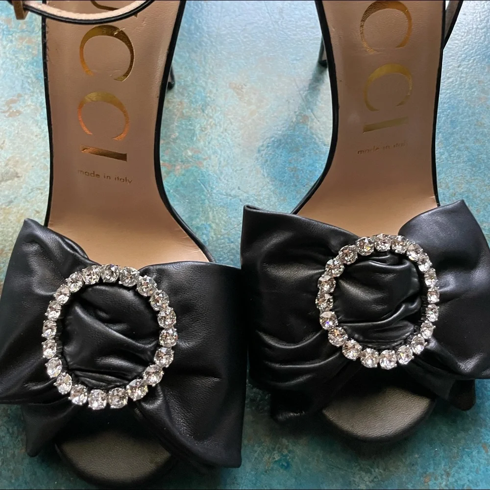 New black leather crystal bow GUCCI stiletto heels 7.5